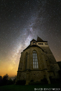 Leonhardskirche Engelhardshausen Milchstraße 200x300